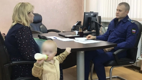 Во Владимирской области многодетной матери пришлось жить у друзей после пожара