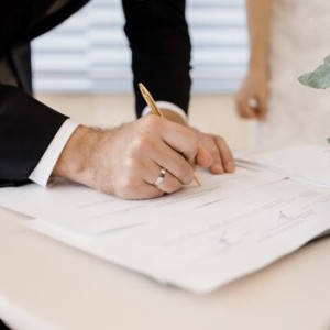 Стали известны графики работы ЗАГСов во Владимирской области на новогодних каникулах