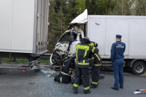 Водитель грузовика погиб в двойном ДТП на М-7 Волга во Владимирской области