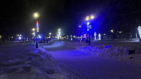 Во Владимире начали заливать катки