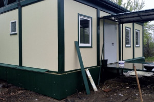 В селе под Суздалем подрядчик попал под административку за срыв сроков сдачи ФАПа