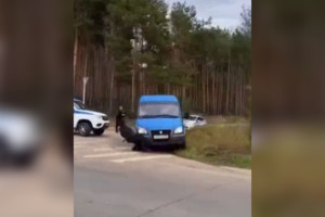 В Коврове объявили в розыск сбившего полицейского водителя ГАЗели