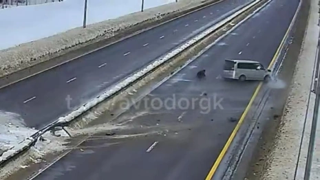 На М-12 во Владимирской области пассажир на ходу вылетел из легковушки