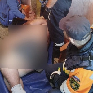 Во Владимире спасатели помогли медикам транспортировать 220-килограммового мужчину