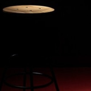 Жительница Владимира нашла престарелого мужа повешенным