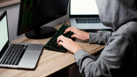 Эксперты банка рассказали о цифровых сервисах, которые помогают защитить деньги от мошенников