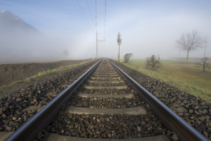 В Коврове мотоциклист и пассажир погибли под колесами поезда