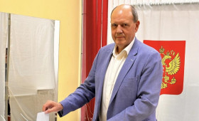 Суд изучит телефон обвиняемого в коррупции экс-главы владимирского минздрава