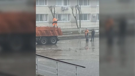 Во Владимире дорожники показали чудеса ремонта асфальта