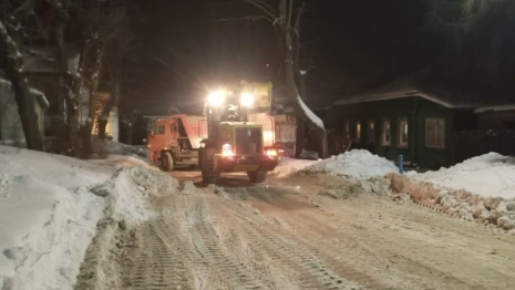 Владимирских водителей попросили убрать авто с 17 улиц