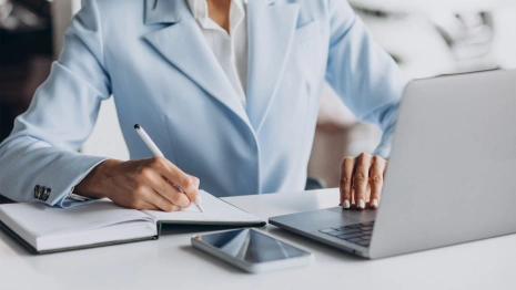 Во Владимирской области ограбили бизнесвумен и ее любовника на 3,7 млн рублей