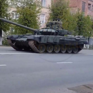 По улицам крупного города во Владимирской области проехали танки