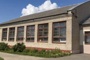 Родители учеников школы №37 в поселке Балакирево пожаловались на ее состояние