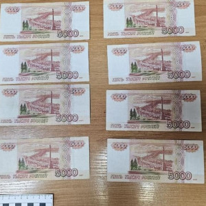 Двоих мужчин будут судить за взятку сотруднику колонии в Коврове