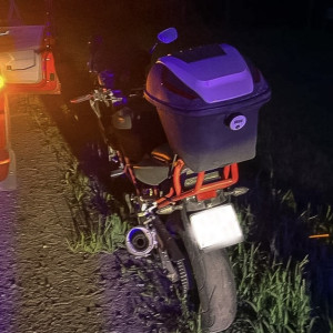 На М-7 в Камешковском районе байкер пострадал после наезда на отвалившееся колесо от фуры