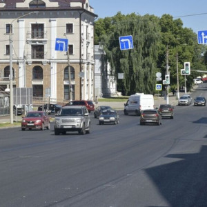 На четырех центральных улицах Владимира запретили повороты налево