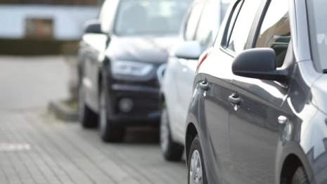 Во Владимире организуют парковку рядом с больницами