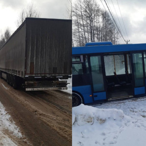 В Гусь-Хрустальном районе автобус и фуры перекрыли дорогу