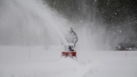 Во Владимирской области расчистили дороги к оказавшимся в снежном плену деревням