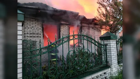 Во Владимирской области сгорел кирпичный дом