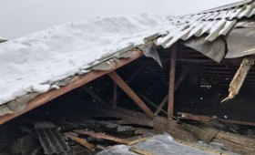 В Карабаново рухнула крыша 5-этажного дома из-за снега