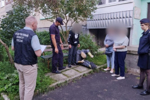 В Лакинске 17-летнего парня арестовали за убийство мужчины из-за ревности