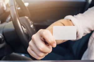 Житель Коврова попал под следствие за покупку поддельных прав