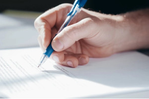 Во Владимирской области чиновницу уволили за незаконную приватизацию трешки