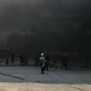 Под Владимиром мощный пожар охватил склад