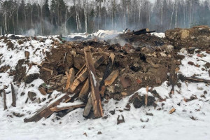 Во Владимирской области рядом с райцентром выросла гора строительных отходов 