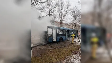 В Гусь-Хрустальном загорелся автобус