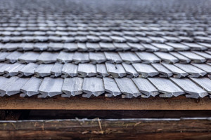 Житель Владимира отсудил у управляющей компании 15 тыс. рублей за протекающую крышу