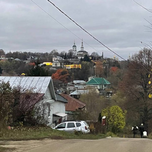 Вид на Клязьму и каморка Гарри Поттера. Как выглядит и сколько стоит дом в центре Владимира