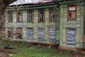 Во Владимире с 2-летним опозданием расселили вековой дом