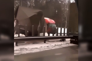 Во Владимирской области на трассе М-7 Волга столкнулись фуры