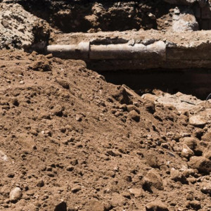 Жители Меленковского района пожаловались на разрытую траншею