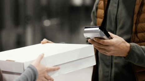 В Меленках сотрудников на ПВЗ устраивали без трудовых договоров