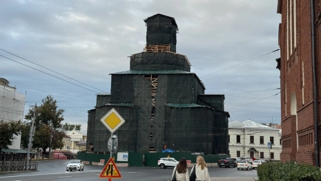 Во Владимире начали снимать сетку с закрытых на ремонт Золотых ворот