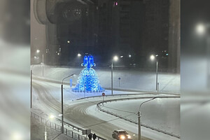 Во Владимире у новогоднего «фонтана» на Сперанского перегорела верхушка