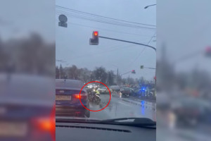 Во Владимире полицейские скрутили мужчину прямо на дороге