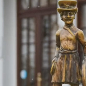 Коллекция суздальчат пополнилась фигуркой извозчика