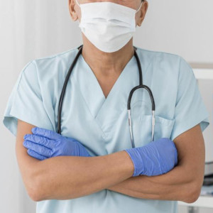 Фельдшера из Коврова оштрафовали на 150 тыс. рублей за слив информации о смерти людей