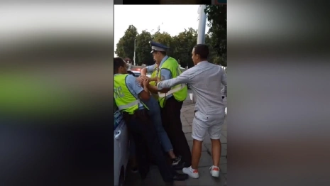 Во Владимире установили личность мужчины, скандалившего с сотрудниками ДПС 