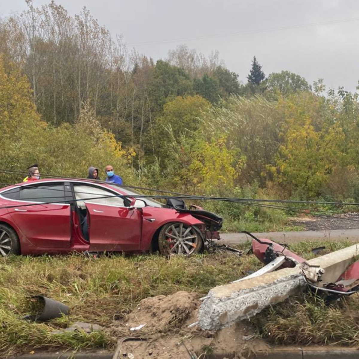 Момент ДТП с Tesla во Владимире попал на видео - День во Владимире