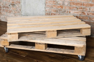 Уборщица из Гороховца украла 26 деревянных поддонов из магазина