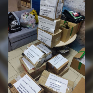 Школьники из Владимирской области собрали для мобилизованных конфеты, тушенку и сигареты