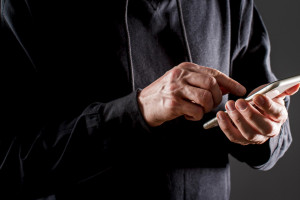 За неделю жители Владимирской области перевели более 32 млн рублей IT-мошенникам