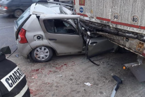 На трассе М-7 пол Петушками иномарка влетела в фуру: погибла пассажирка