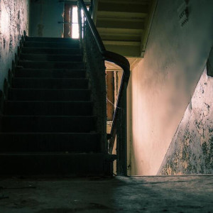 Во Владимирской области парень попал под следствие за секс с 7-классницей в подъезде