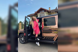 Во Владимир приехала известная блогер Карина Кросс
